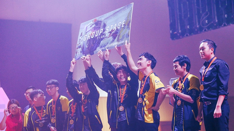 Sau khi bỏ lỡ cơ hội kỳ thi chung kết thế giới năm ngoái, thì giờ đây đội tuyển GAM Esports, hiện là đương kim vô địch giải VCS hè 2019 đã trở lại cùng đội hình có sự góp mặt của nhiều gương mặt mới trẻ tuổi. Đội tuyển này từng tạo nên những cơn “địa chấn” tại CKTG 2017 và MSI. nhận được nhiều sự đánh giá tích cực từ cộng động quốc tế. Theo các chuyên gia nhận định, đội hình trở lại đây còn mạnh hơn GAM thời điểm 2017. Tuy nhiên, GAM vẫn cho là yếu hơn FunPlus Phoenix (đương kim vô địch đến từ Trung Quốc), nhưng mạnh hơn J Team (hạt giống số 2 Đài Loan) và ngang cơ Splyce (hạt giống số 3 Châu  u). Toàn bộ giải đấu sẽ được tường thuật trực tiếp ở kênh LoL eSports trên Youtube và Twitch. Đồng thời, kênh Channel VETV cũng sẽ hỗ trợ bình luận tiếng Việt xuyên suốt trận đấu quan trọng của các đội tuyển, mời các bạn cùng đón xem và cổ vũ cho các trận LMHT diễn ra sôi nổi.