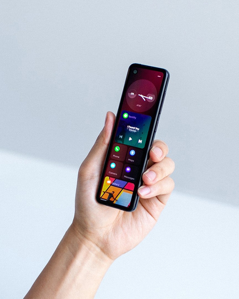 Essential Phone (ảnh 2) Essential Phone (ảnh 2)