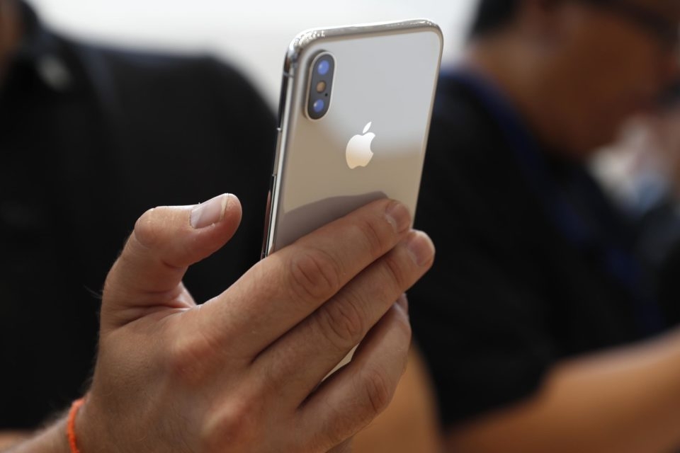 giá bán iPhone X