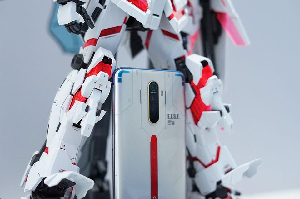 OPPO Reno Ace Gundam Edition