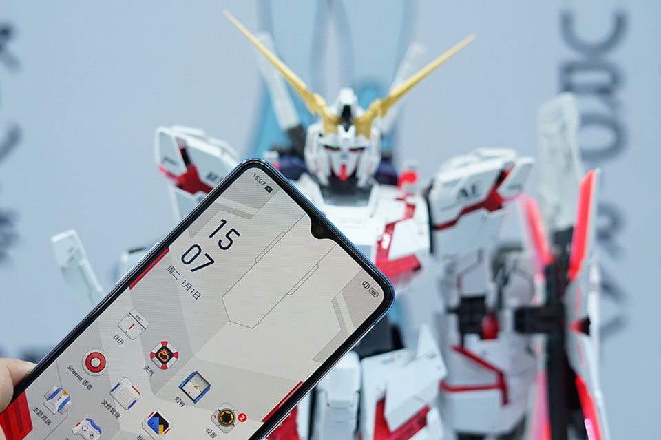 OPPO Reno Ace Gundam Edition