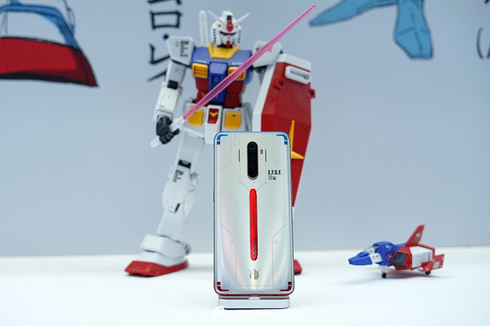 OPPO Reno Ace Gundam Edition