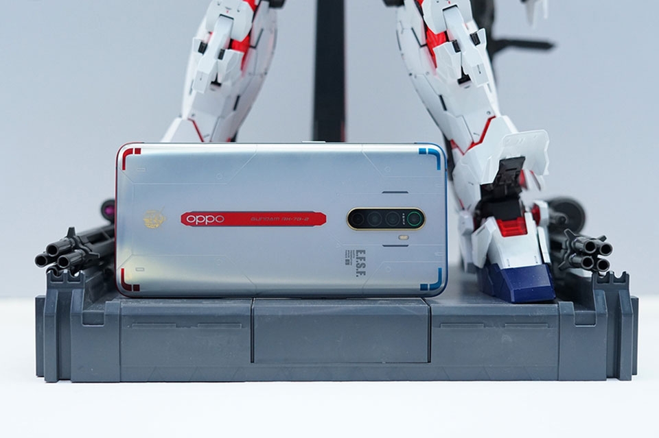 OPPO Reno Ace Gundam Edition