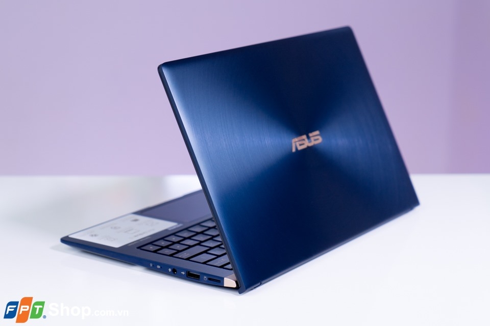 Asus Zenbook UX333FA vs HP Envy 13 04 Asus Zenbook UX333FA vs HP Envy 13 04