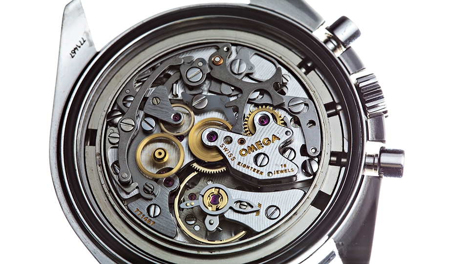 Đi tìm sự khác biệt giữa đồng hồ pin và đồng hồ cơ 3