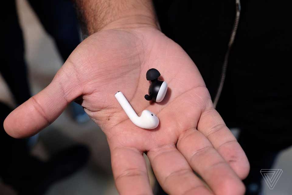 Pixel Buds 2 vs Apple AirPods
