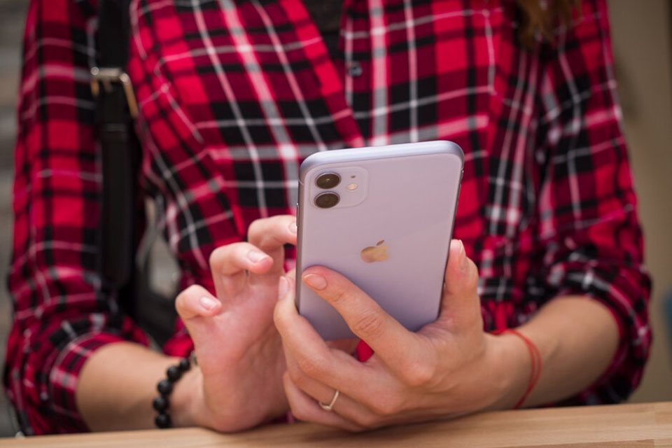 Apple sẽ ra mắt tới 4 mẫu iPhone 5G vào năm sau (ảnh 1)