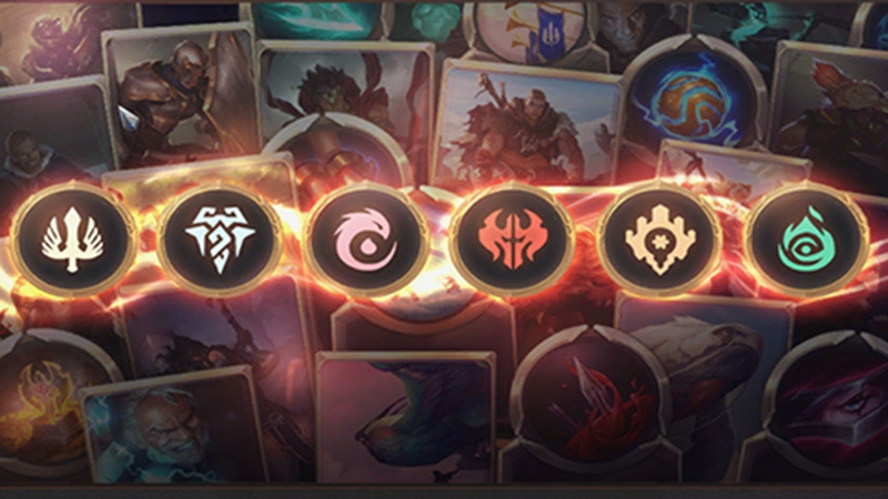 Hearthstone và Legends of Runeterra