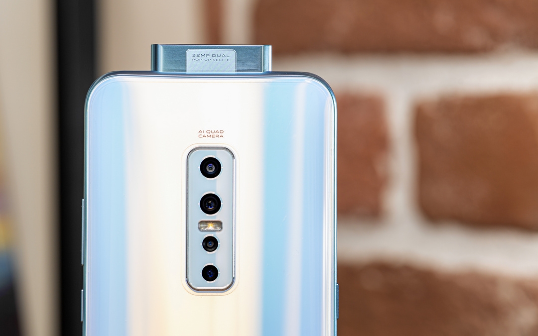 Đánh giá thiết kế Vivo V17 Pro