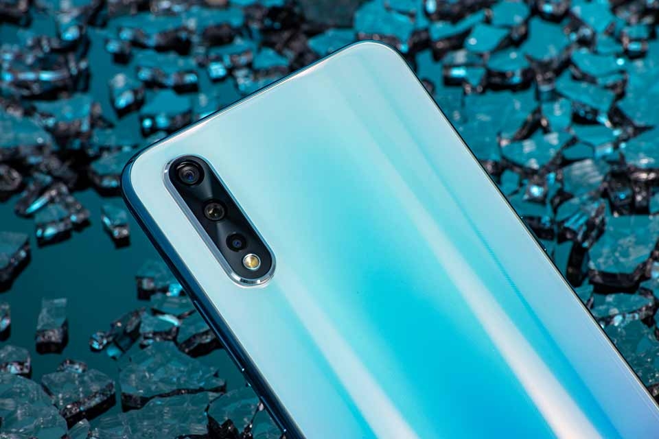 iQOO Neo 855