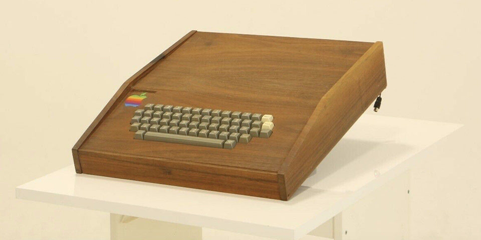 Apple-1 (ảnh 1) Apple-1 (ảnh 1)