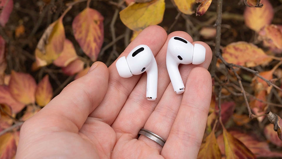 CEO Apple: AirPods Pro là sự bổ sung cho AirPods, không phải bản thay thế 2