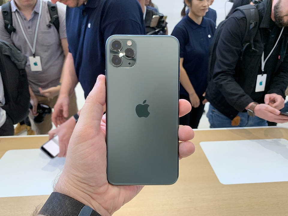 Apple có thể bán iPhone theo gói (ảnh 1)