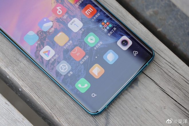 Ngắm trọn vẹn vẻ đẹp của Xiaomi Mi CC9 Pro qua bộ ảnh thực tế 13