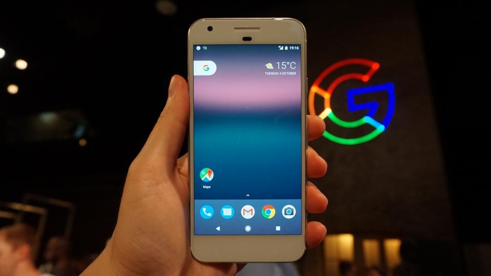 Google Pixel đời đầu sẽ nhận được bản cập nhật cuối cùng vào tháng 12