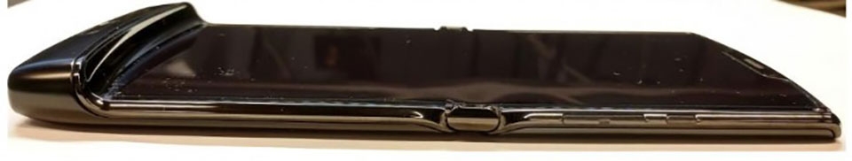 Motorola RAZR 2019 ra mắt (ảnh 3) Motorola RAZR 2019 ra mắt (ảnh 3)