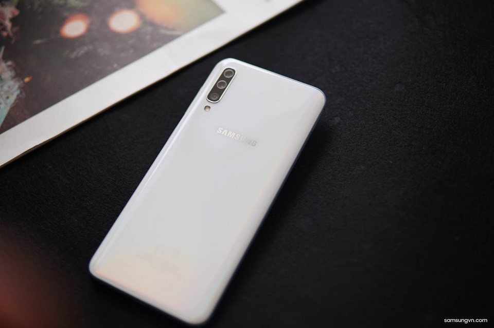 Mặt lưng của Galaxy A50