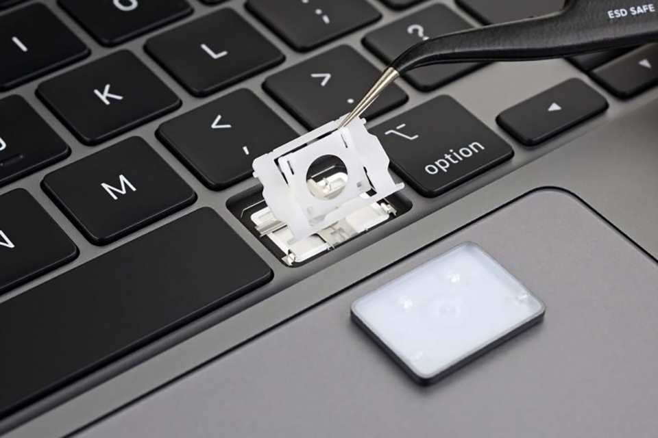 Apple sẽ phát hành MacBook Pro 13 inch với bàn phím cắt kéo mới vào năm 2020