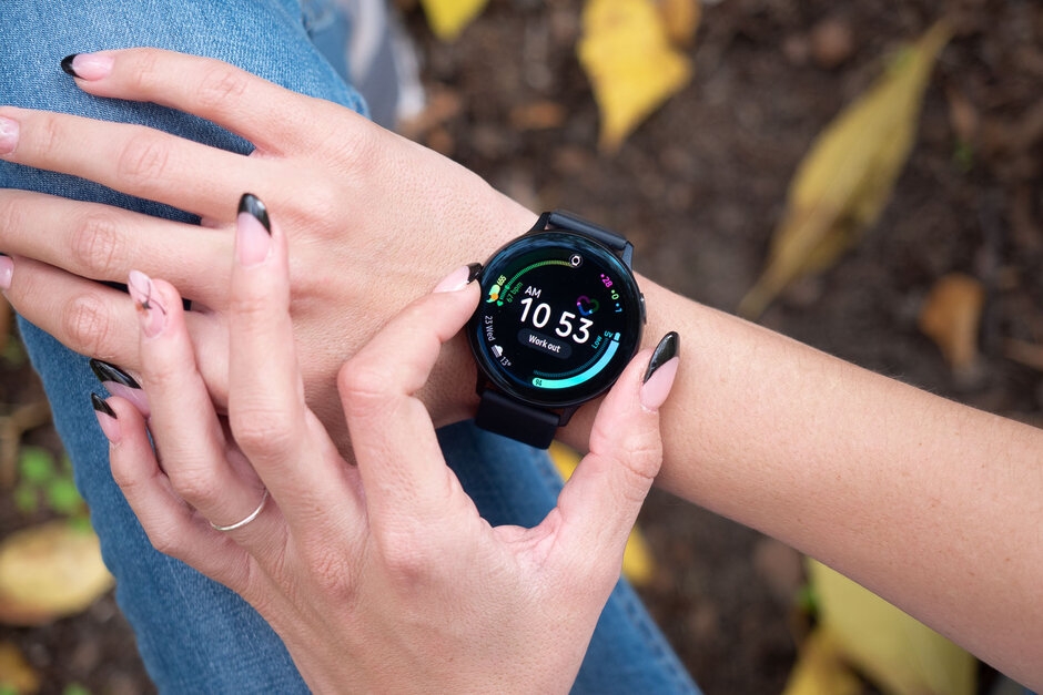 Đánh giá chi tiết Samsung Galaxy Watch Active 2