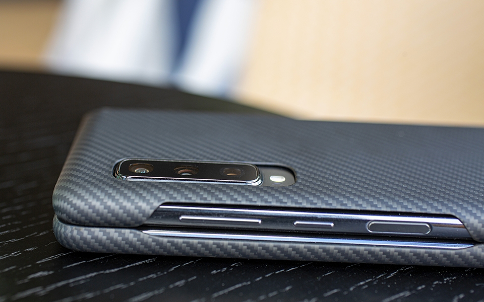 Đánh giá thiết kế Samsung Galaxy Fold