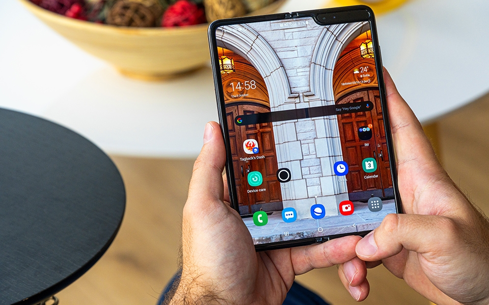 Đánh giá thiết kế Samsung Galaxy Fold