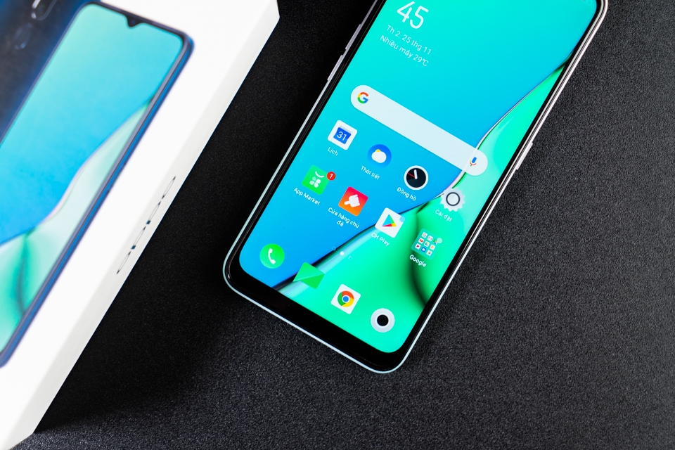 Trên tay nhanh Oppo A9 2020 Trắng Ngọc Thạch tại FPTShop