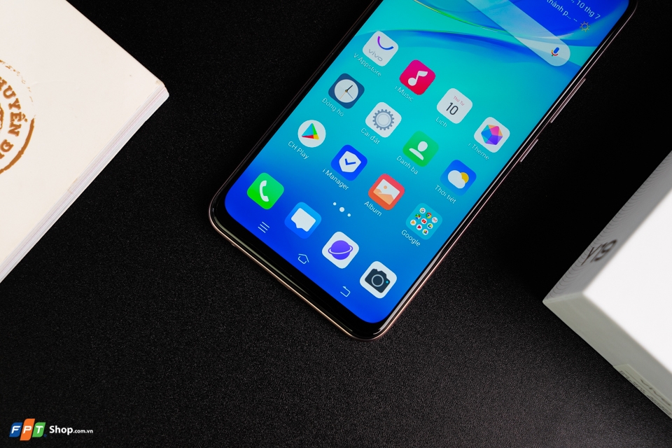 Mặt trước vivo y19
