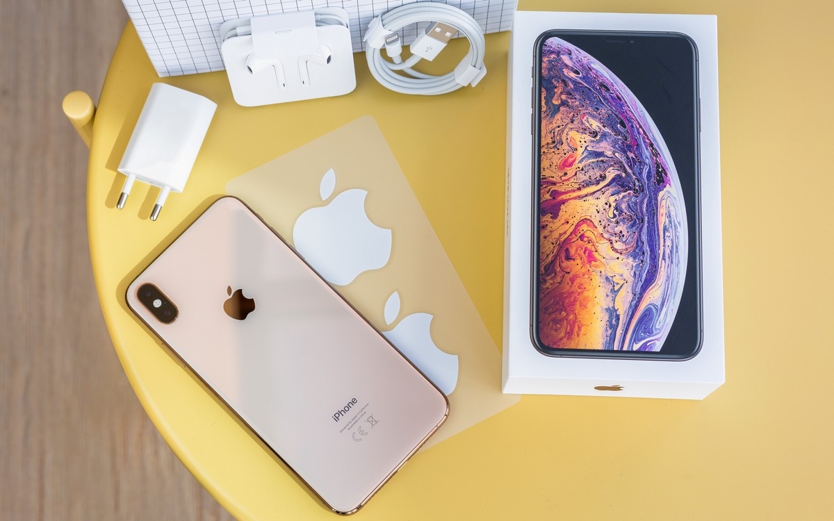 iPhone Xs Max FPTShop