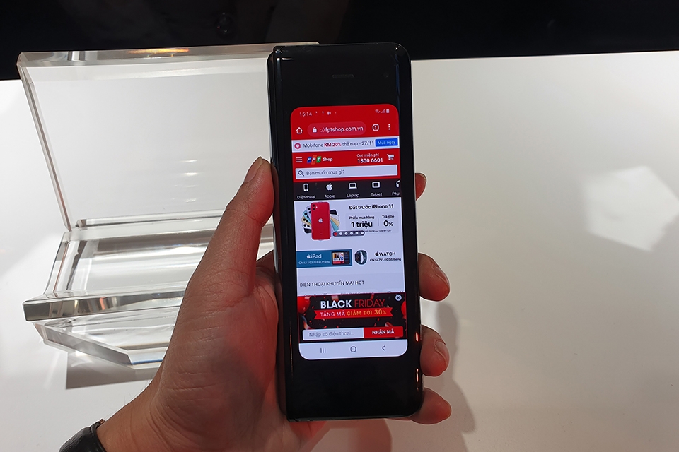 Samsung ra mắt điện thoại màn hình gập Galaxy Fold tại Việt Nam