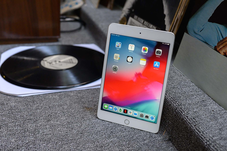 iPad Mini 5 sử dụng màn hình 16:9