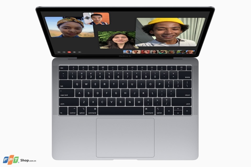 MacBook Pro 13 inch 02