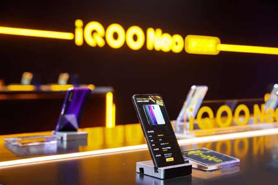 iQOO Neo 855+