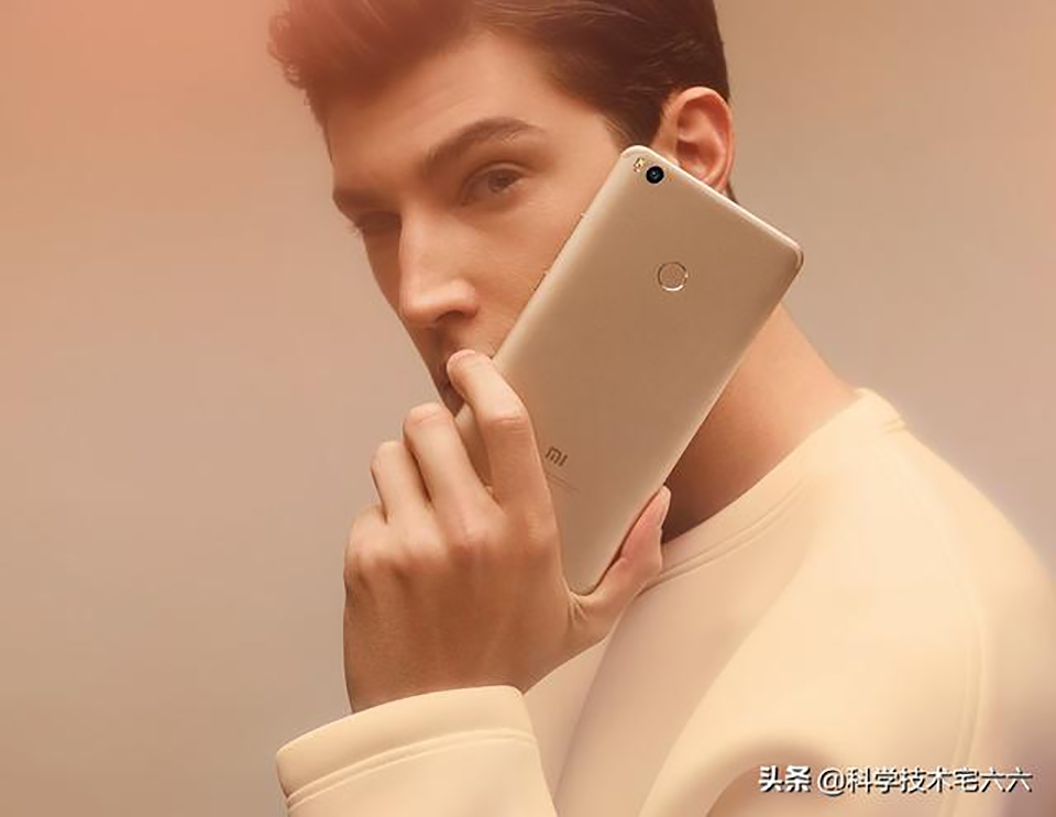 Xiaomi Mi Max ngừng sản xuất (ảnh 2) Xiaomi Mi Max ngừng sản xuất (ảnh 2)