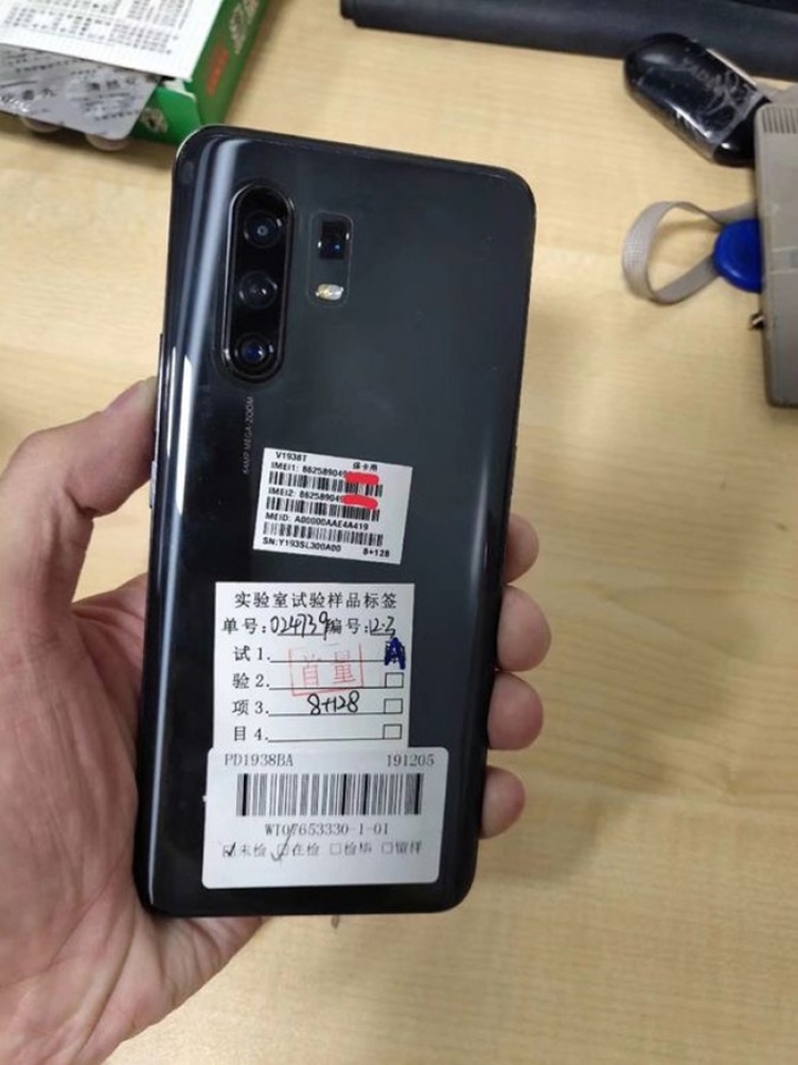 Vivo X30 lộ ảnh thực tế (ảnh 2) Vivo X30 lộ ảnh thực tế (ảnh 2)