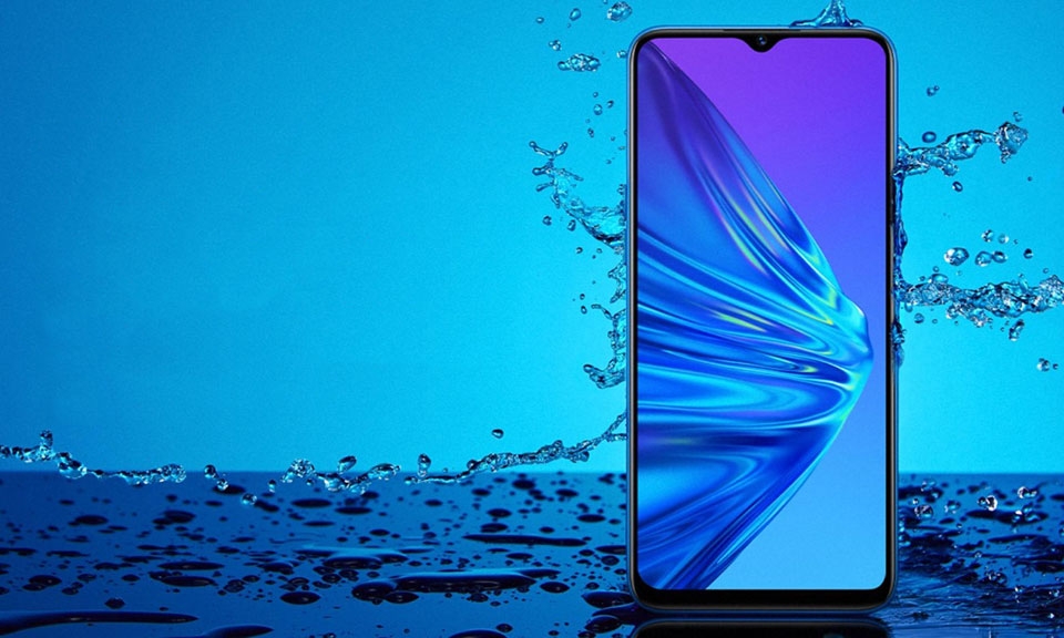 mặt trước của Realme 5 mặt trước của Realme 5