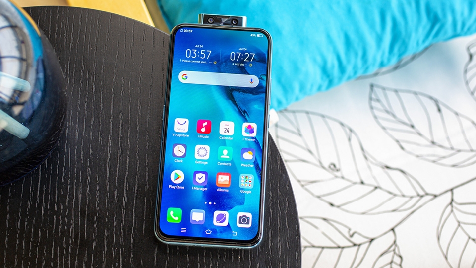 Vivo V17 Pro có camera selfie kép