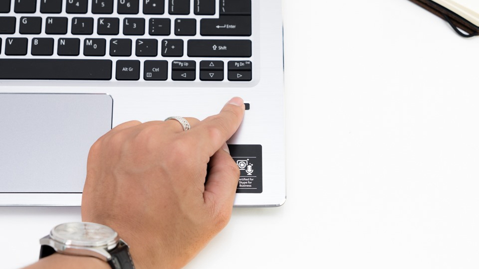 Acer Swift 3: Chiếc laptop siêu mẫu trong phân khúc 12 triệu