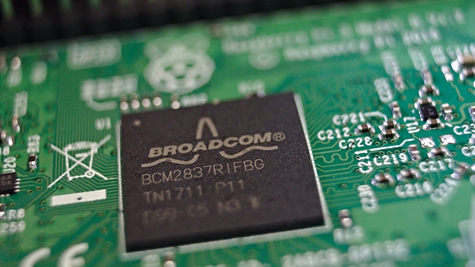 Apple có thể sẽ mua lại mảng chip sóng từ Broadcom