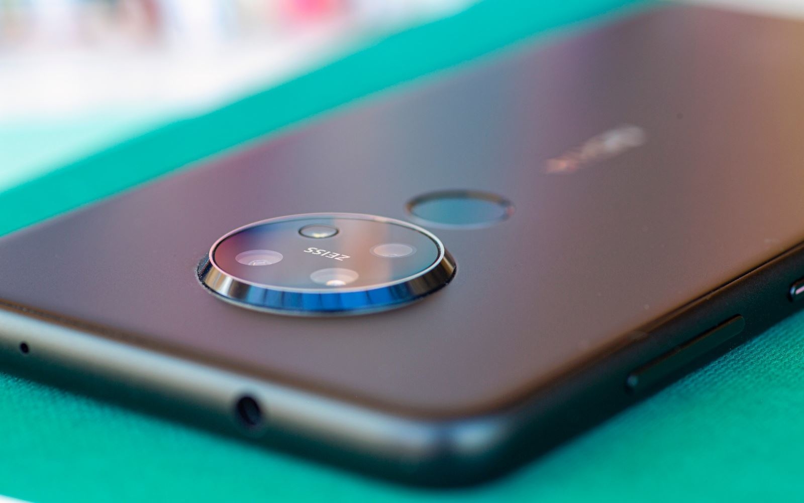 Chi tiết về thiết kế Nokia 7.2