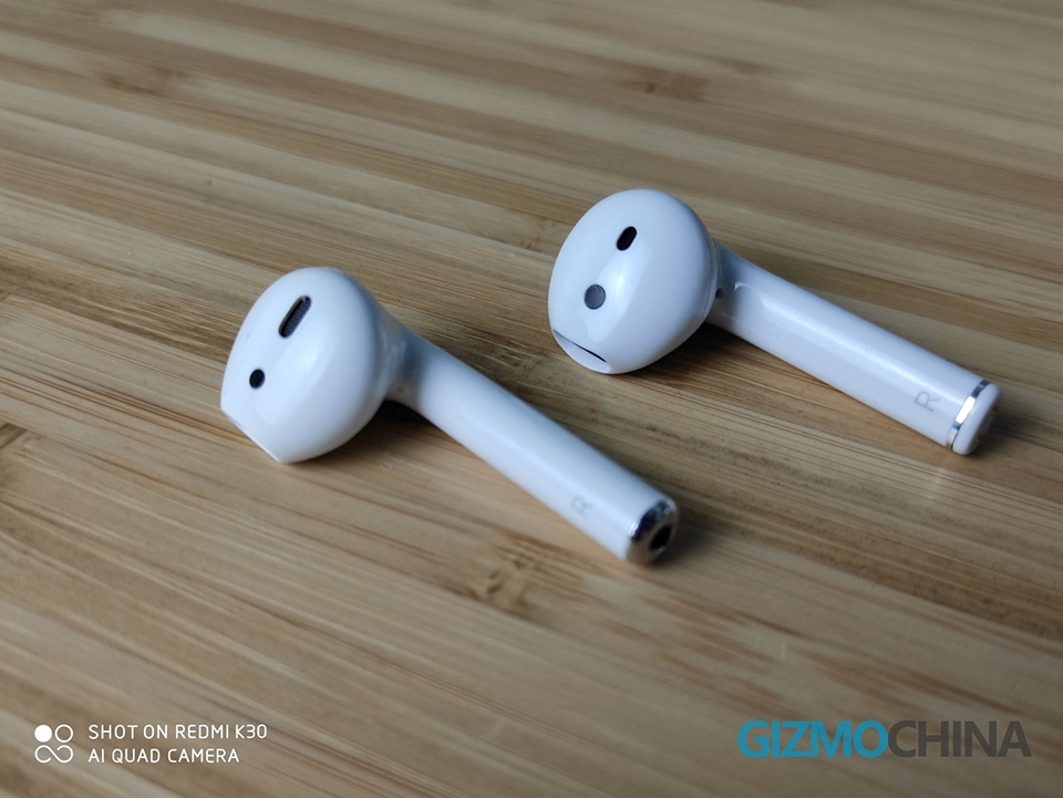 So sánh Realme Buds Air với AirPods 2 (ảnh 2) So sánh Realme Buds Air với AirPods 2 (ảnh 2)
