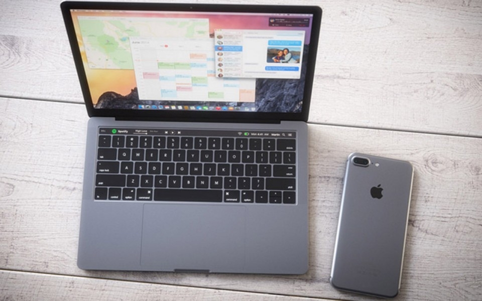 5 lý do khiến Apple không trang bị màn hình cảm ứng cho Macbook