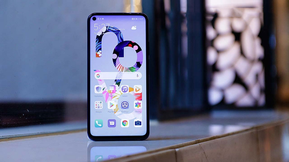 Nên mua Huawei Nova 5T hay Vivo V17 Pro trong cùng tầm giá?