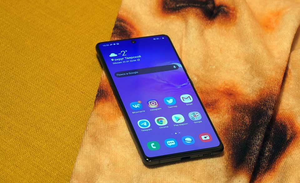 Samsung Galaxy S10 Lite Samsung Galaxy S10 Lite