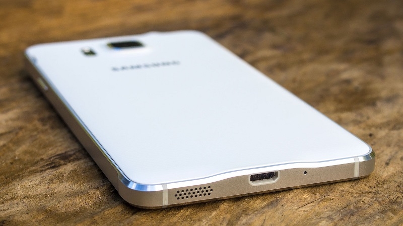 Ôn lại quá khứ: Galaxy Alpha là nỗ lực của Samsung để đánh bại iPhone