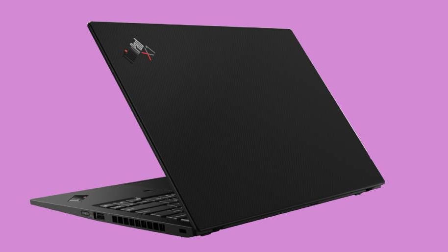 ThinkPad X1 Carbon gen 8 01