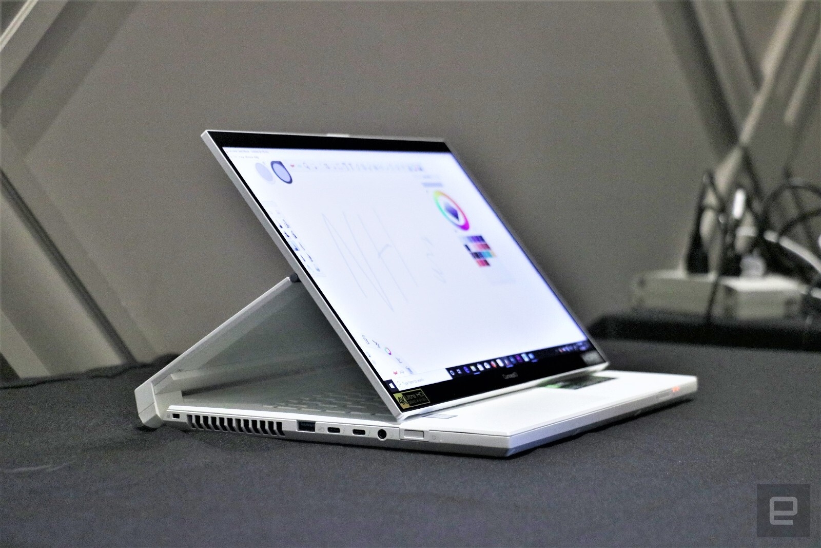 Acer ConceptD 7 Ezel 01