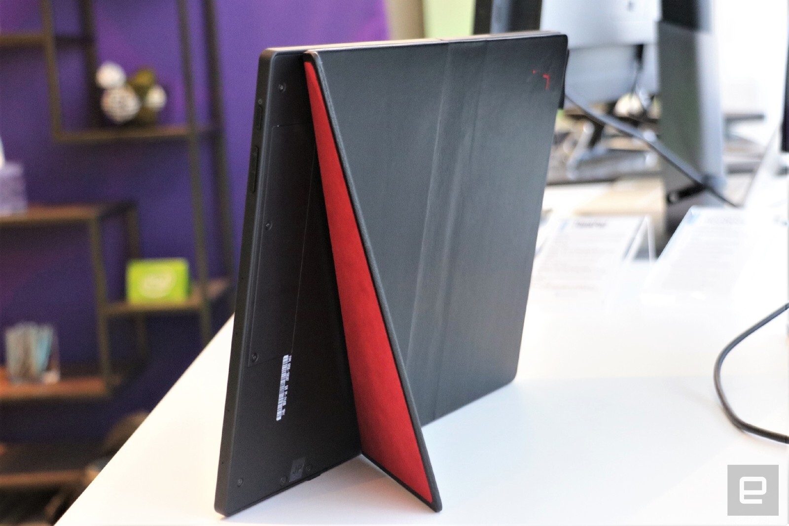 ThinkPad X1 Fold 05
