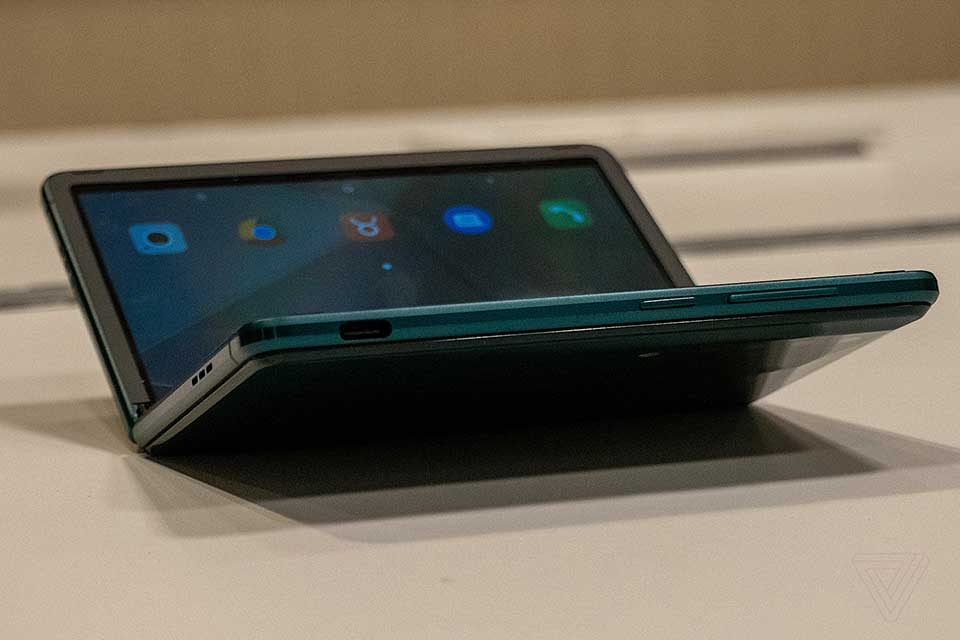 TCL Foldable Smartphone TCL Foldable Smartphone