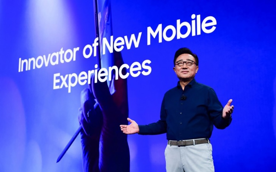 Galaxy Fold bán được hơn 400,000 chiếc trong năm 2019 Galaxy Fold bán được hơn 400,000 chiếc trong năm 2019
