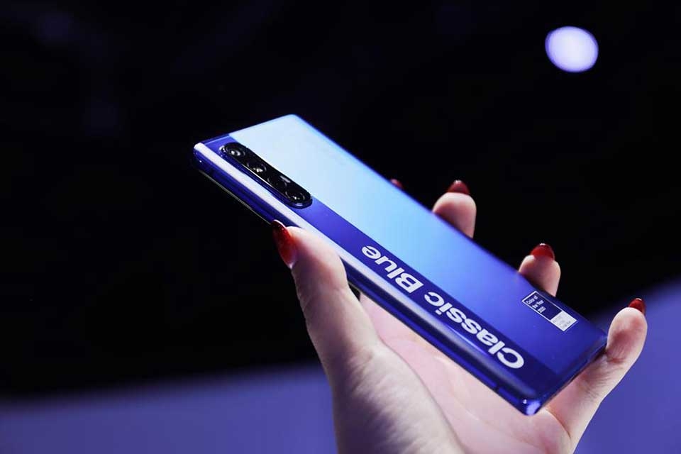 OPPO Reno3 Pro Pantone 2020
